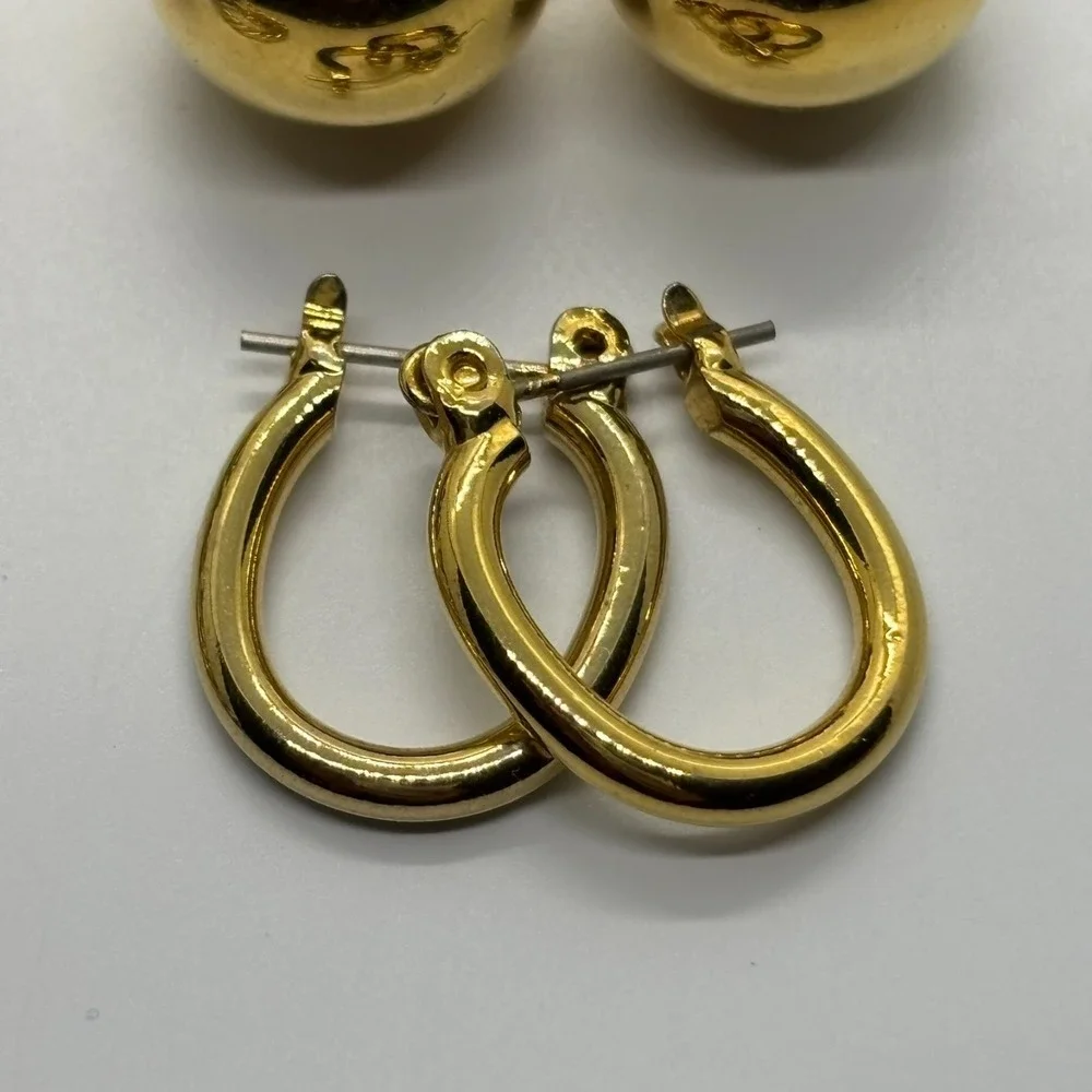 Earring Lot Gold Tone Pierced Baubles‎ and Hoops Some Vintage